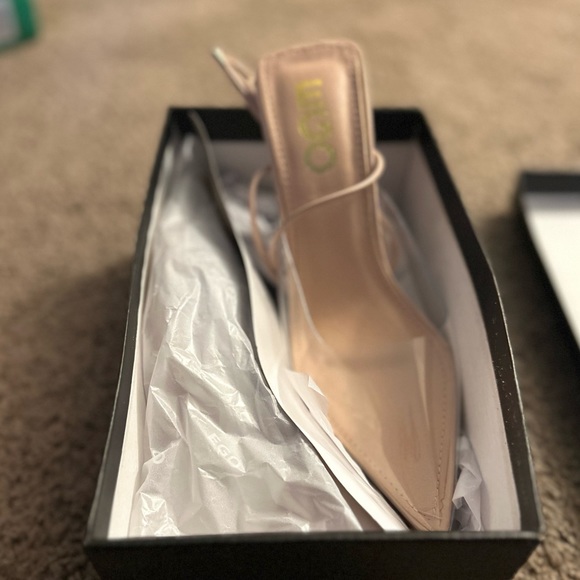 SANDRA LACE UP CLEAR PERSPEX POINTED TOE LOW HEEL IN NUDE PATENT - Picture 5 of 5